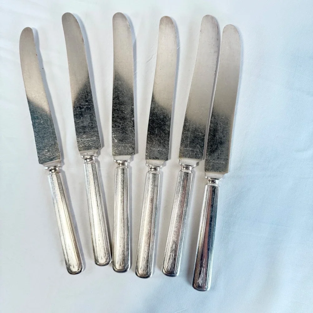 Vintage WM Rogers Ivanhoe 1936 Silver Plate flatware 30 pieces
